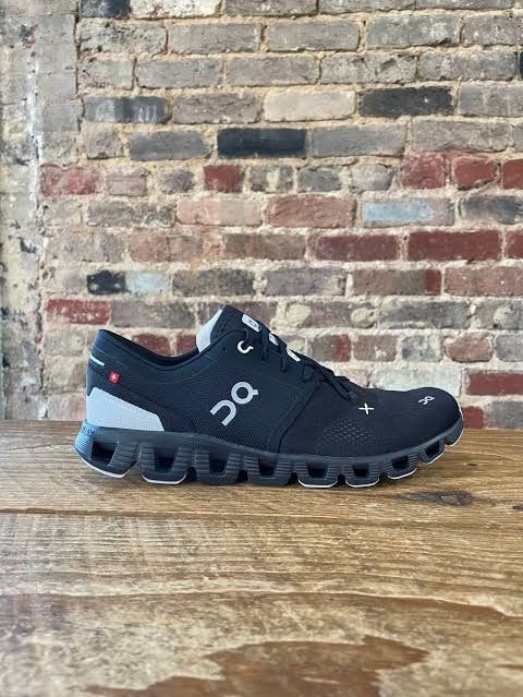 On Running Cloud X 3 Black (Category: Sneakers) located in Manila. Submitted by solefindsphilippines (Listing ID 1314447220, Image 1). Description: On Running Cloud X 3 Black Available Sizes: 10/ 10.5/ 11.5 men's 5/ 5.5/ 6/ 6.5/ 7 women's Price: 9,799 only Brand new All of our items are 100% Authentic/ Legit/ Original How to Order? Message us now!📩 Follow us on FB, IG and Tiktok: @SoleFindsPhilippines #on #onph #running #cloudx3 #black #solefind