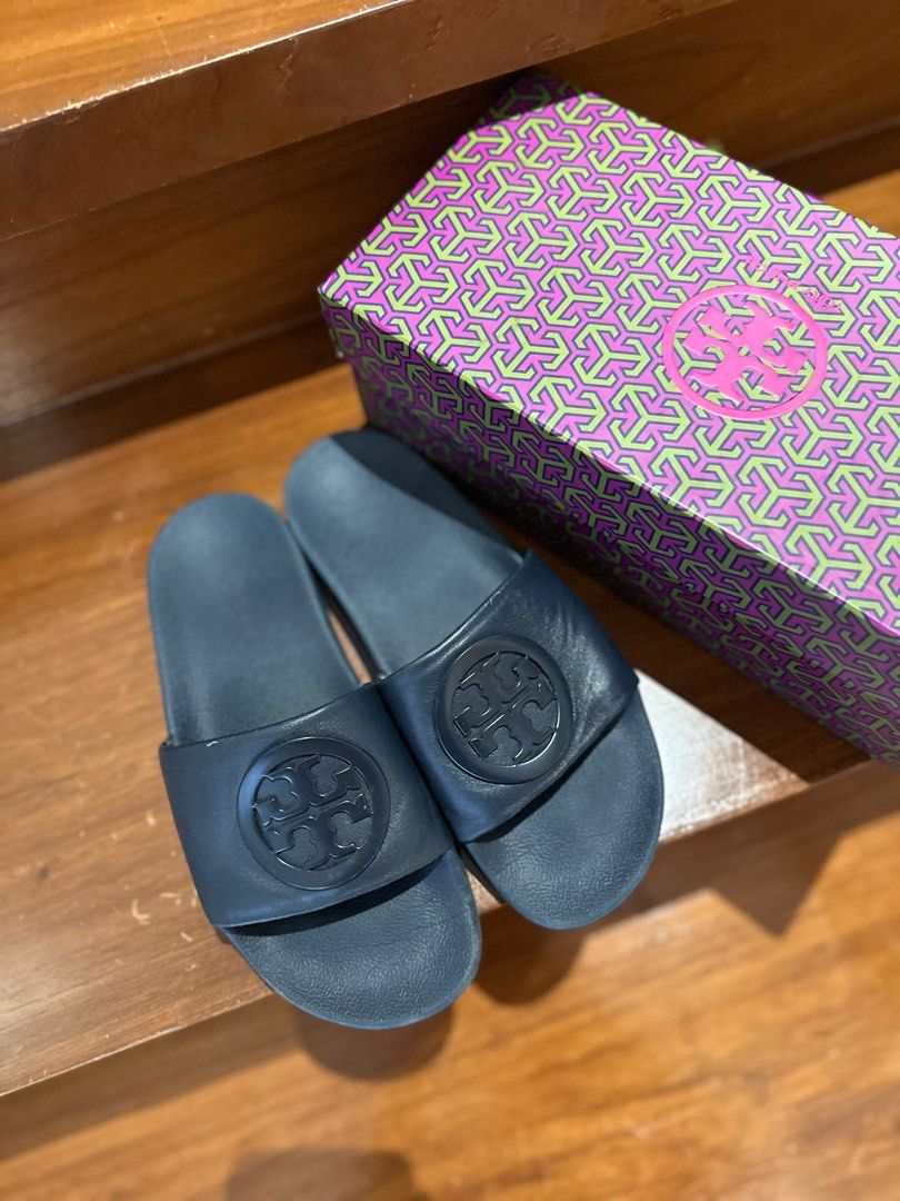 Original Tory Burch Lina Slides Slippers in Navy Blue size 7 Low ballers and joy reservers auto decline Women s Fashion Footwear Flats Sandals on Carousell