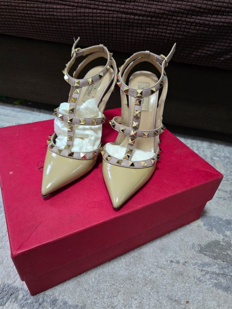 Preloved valentino rockstud shoes shop
