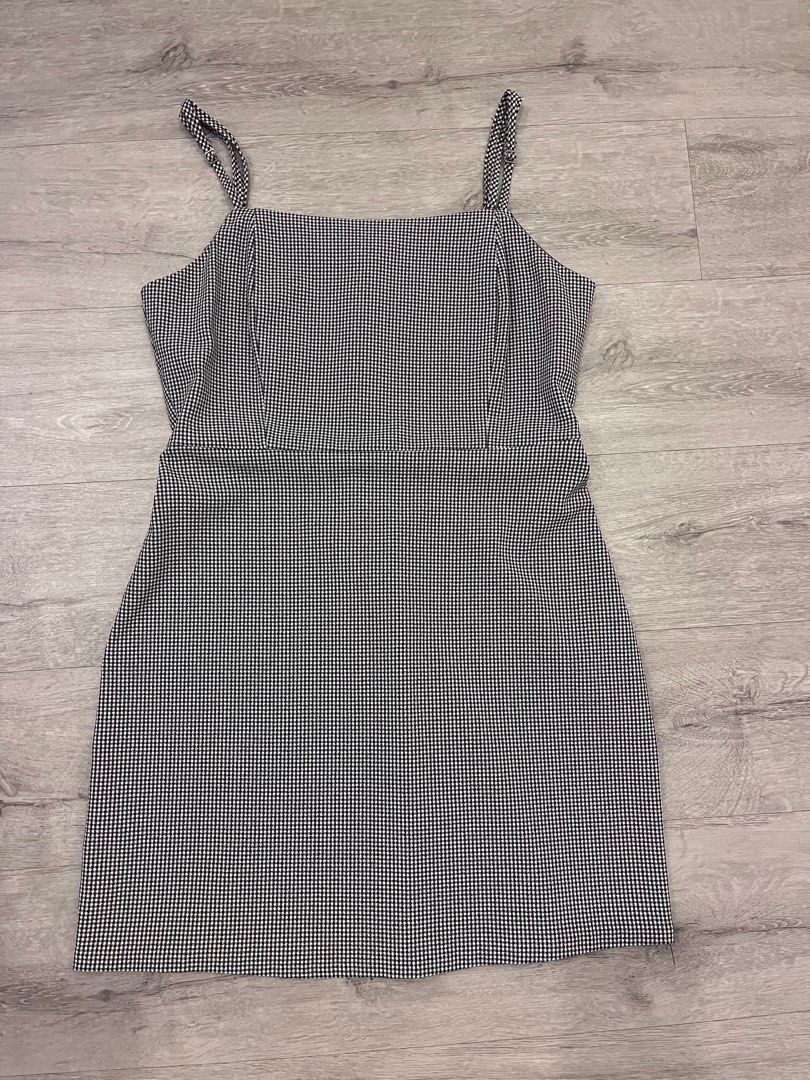 Pull & bear gingham dress, Women's Fashion, Dresses & Sets, Dresses on  Carousell