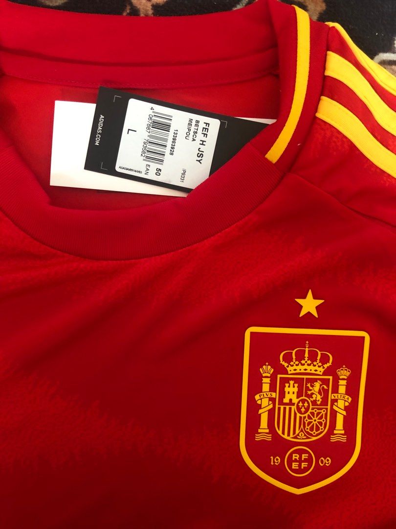 Spain Euro 2024 Kit, Men's Fashion, Activewear on Carousell