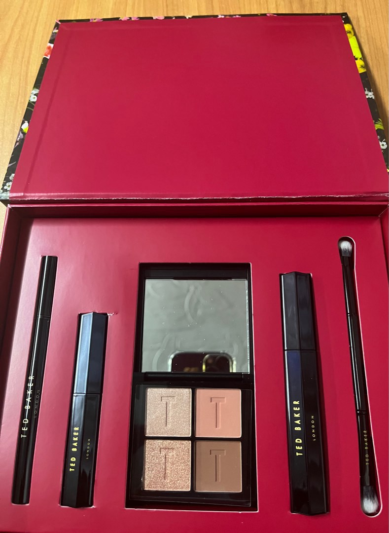 Ted baker eyeshadow top