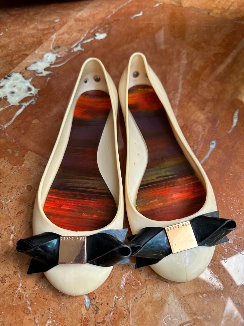 Ted baker jelly shoe Women s Fashion Footwear Flats on Carousell