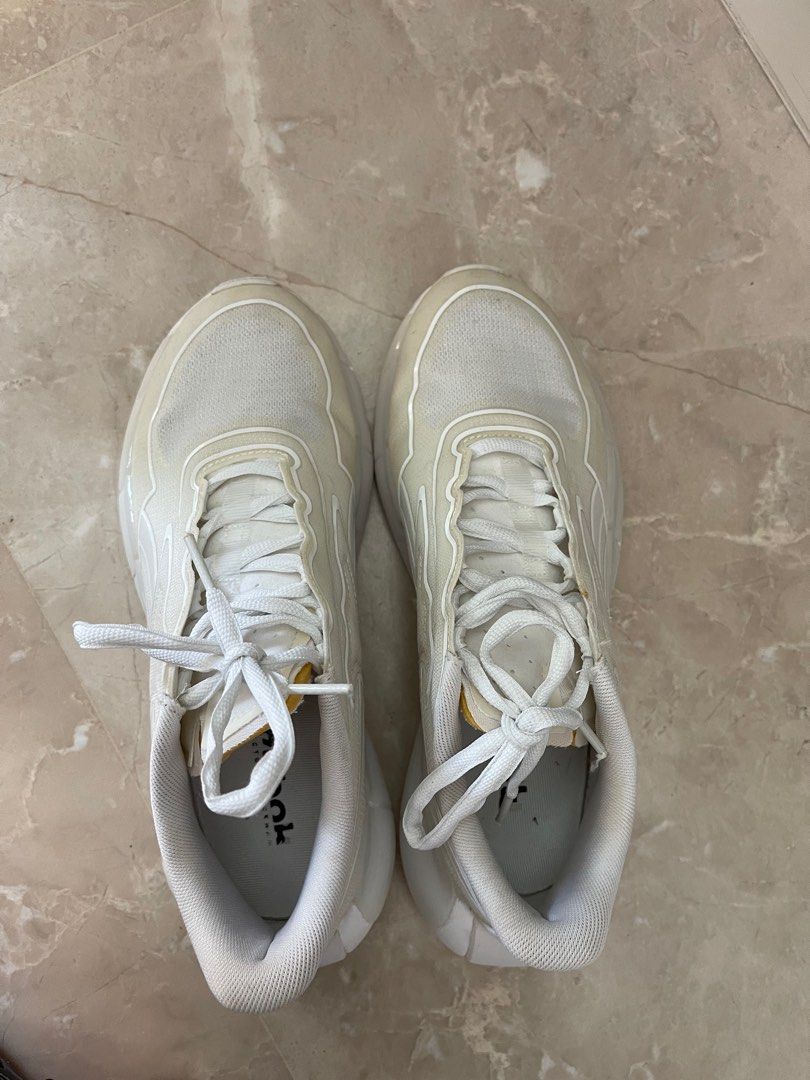 Victoria beckham reebok sneakers cheap