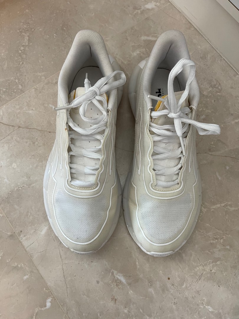 Victoria beckham reebok shoes discount