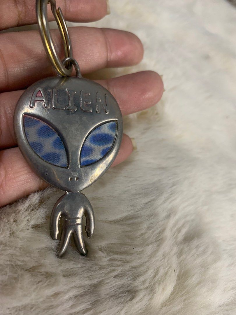 Vintage alien keychain, Hobbies & Toys, Memorabilia & Collectibles ...