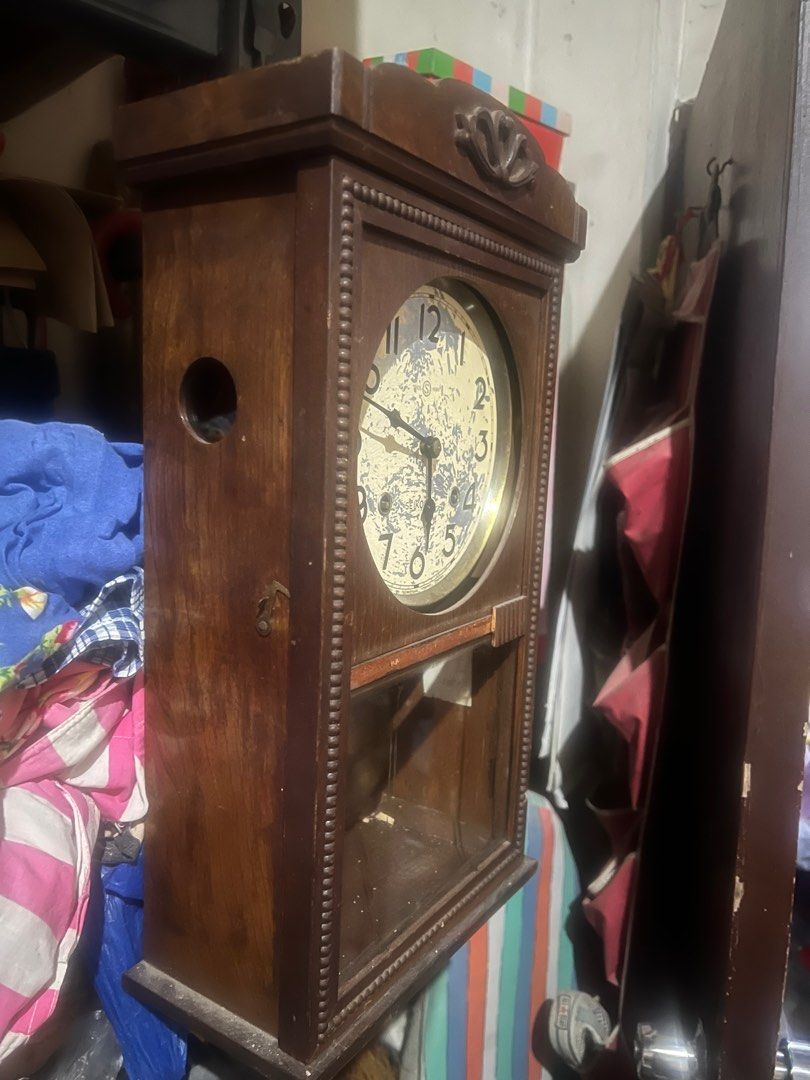 Vintage seikosha pendulum clock (Category: Clocks) located in Malabon City. Submitted by 168raymond (Listing ID 1314480266, Image 2). Description: Vintage seikosha pendulum clock With key and pendulum Accurate time 14 day per wind .