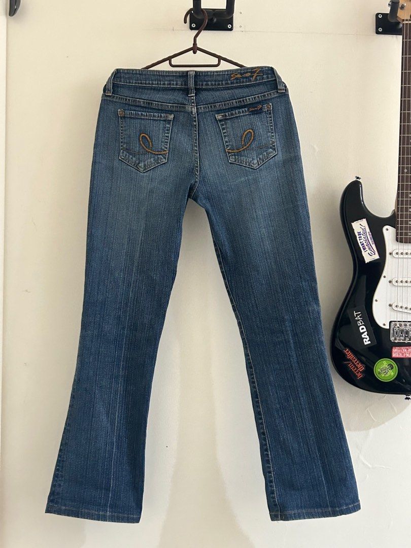 Vintage Seven7 Low Rise Denim Jeans (Category: Jeans) located in Caloocan City. Submitted by dawniparfum (Listing ID 1314458951, Image 2). Description: - used once - hip size: 32 inches - slightly fitted.