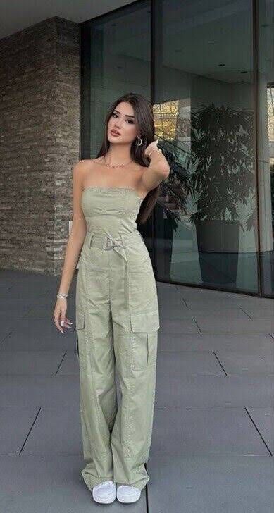 Zara Cargo Tube Jumpsuit (Category: Jumpsuits) located in Manila. Submitted by pcyph (Listing ID 1314413669, Image 2). Description: BRAND NEW with tag Zara Cargo Jumpsuit. RFS: doesnt fit me well. Got the Medium already Stretch back Im 5’6 in height. Mahaba pa sya slight so pedeng pede satin matatangkad finally may di bitin na jumpsuit for us. .