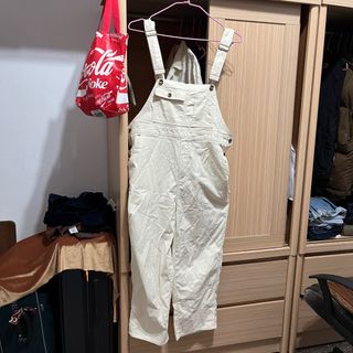 由 luuu___ (刊登 ID 1314700859，圖片 1) 提交，位於 的 (類別：)，說明：。