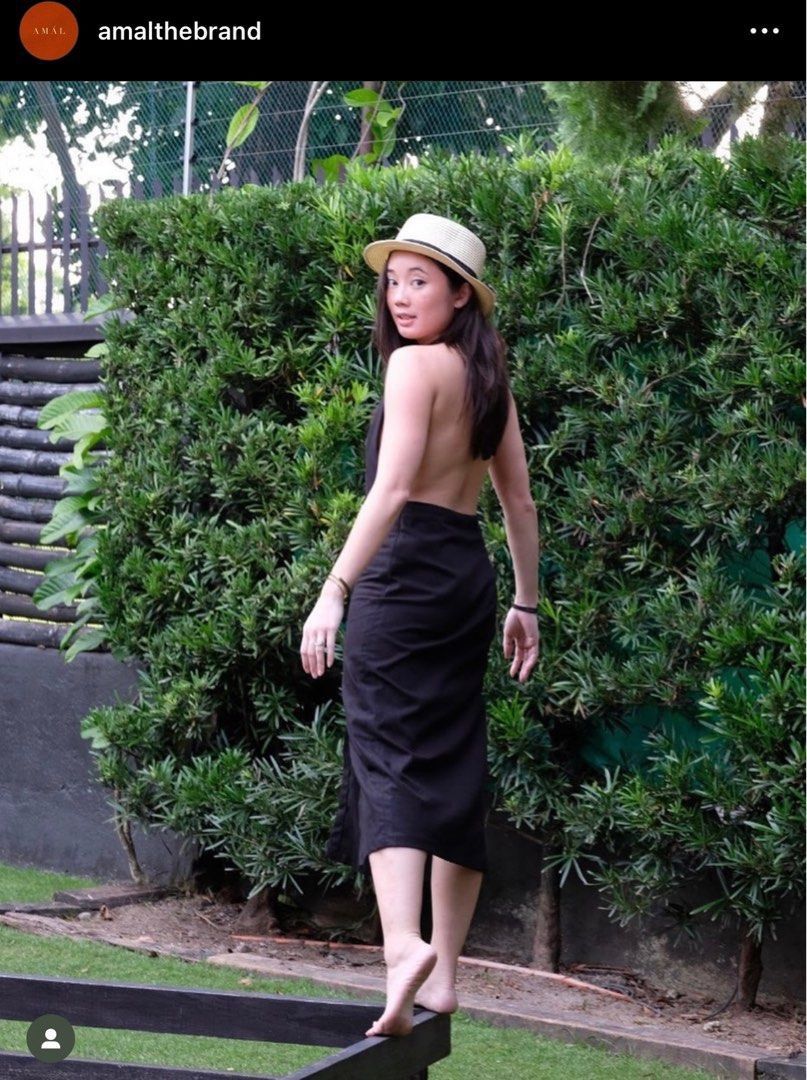 Amal blue backless linen midi dress (Category: Dresses) located in Manila. Submitted by declutterwmexx (Listing ID 1314695771, Image 2). Description: Cut tag bcos it was itchy but guaranteed it was from amal the brand. Very flattering color even if im morena! Measurements: 34B 26in waist 34in hips RFS: decluttering.