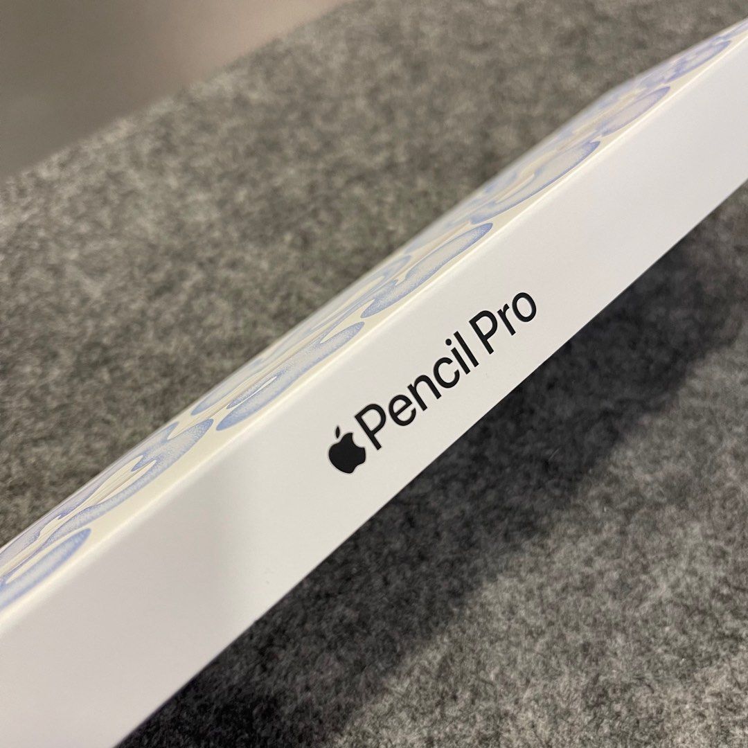 Apple Pencil Pro A2538 (New- Box with Sealed) Negotiable 