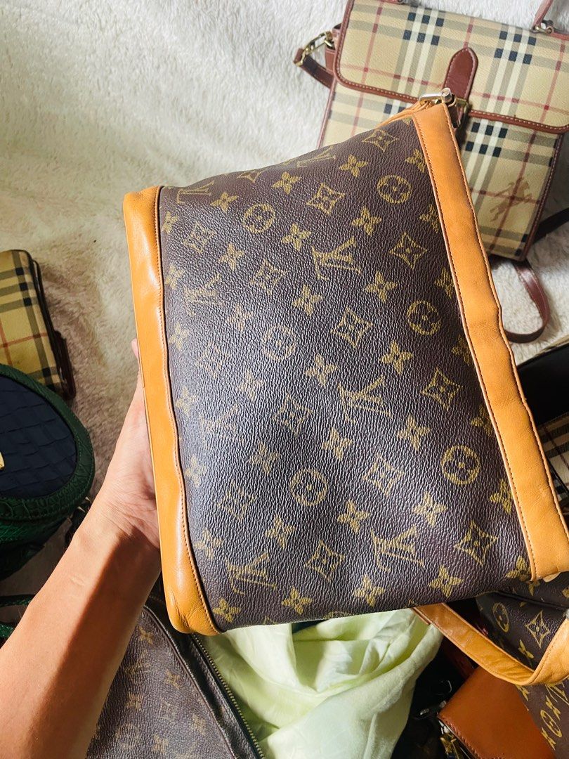 Authentic Lv (Category: Luxury Bags & Wallets) located in Mambajao. Submitted by ckali (Listing ID 1314615868, Image 3). Description: Authent mic vintage rare pcs made in U.S.A MAGANDA PA JAPAN SUOURCE No major major issue.