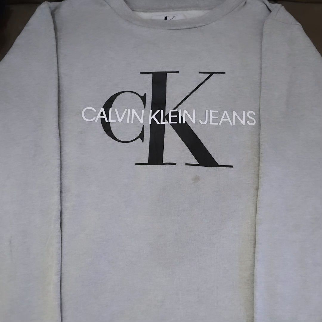 CALVIN KLEIN JEANS SWEATER
