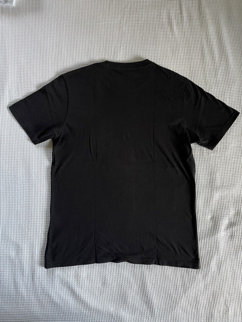 Carhartt WIP Black Pocket Tee Size Small (Category: Tshirts & Polo Shirts ) located in Quezon City. Submitted by hydroflask123 (Listing ID 1314657858, Image 3). Description: Carhartt WIP Black Pocket Tee Size Small. Lightly used. No issues!! W (Pit to Pit): 49cm L (Top to Bottom): 69.5cm Sleeves (Shoulder to End): 21.5cm Good discounts if you buy more than 1 item!!.