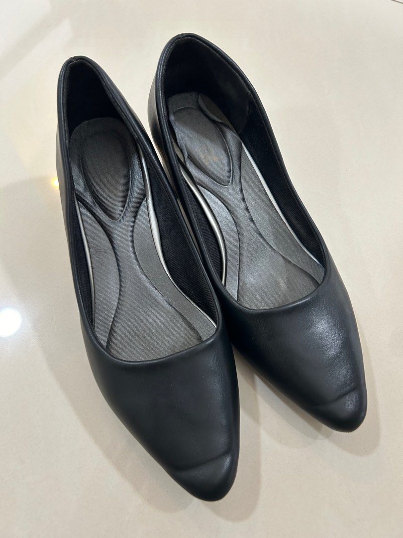 Court shoes ladies safety shoes heels Women s Fashion Footwear Heels on Carousell