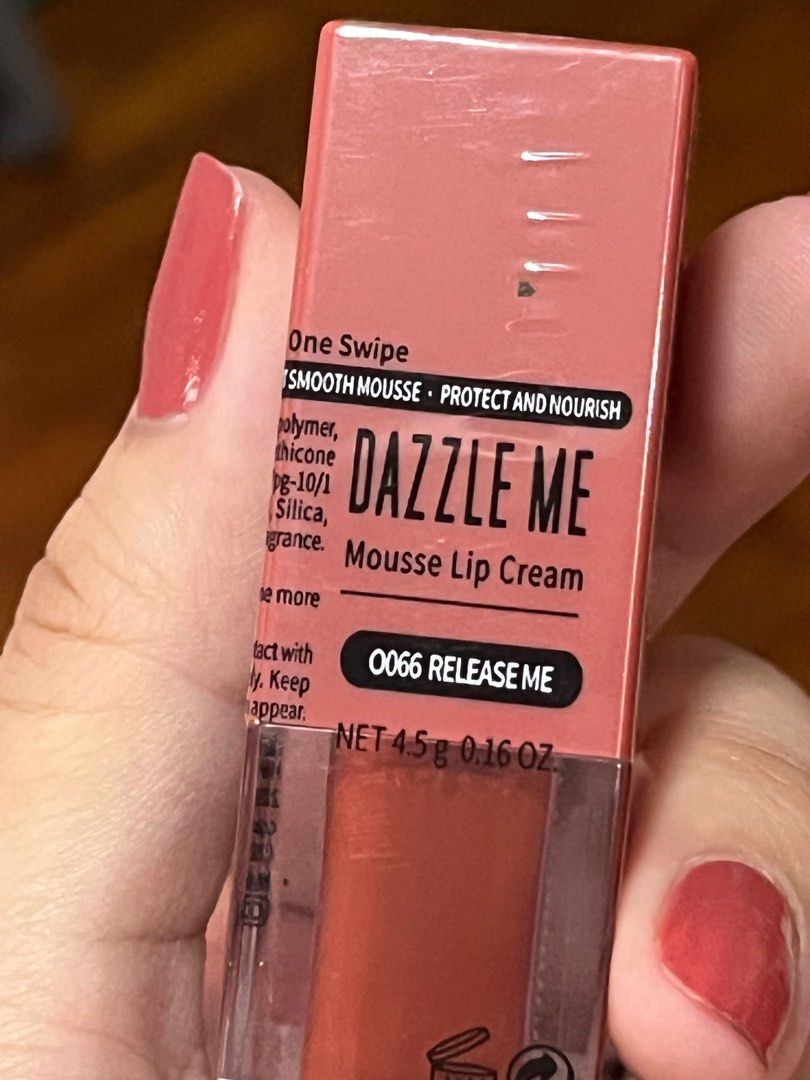 Dazzle Me Lip Cream (Category: Makeup) located in Quezon City. Submitted by monique_leeee (Listing ID 1314661640, Image 2). Description: .