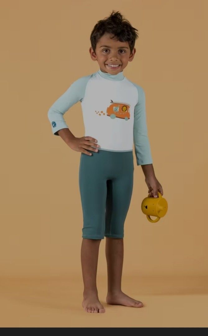 Decathlon swimming suit 2025