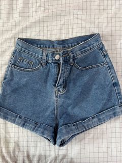 (Category: ) located in . Submitted by llunvrr (Listing ID 1314601099, Image 1). Description: .