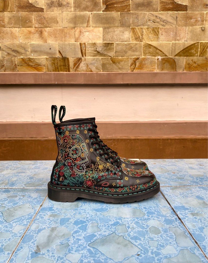 Dr martens 1460 skull backhand shop