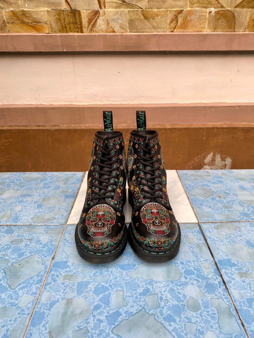 Dr Martens 1460 Skull Multi The Dead Backhand