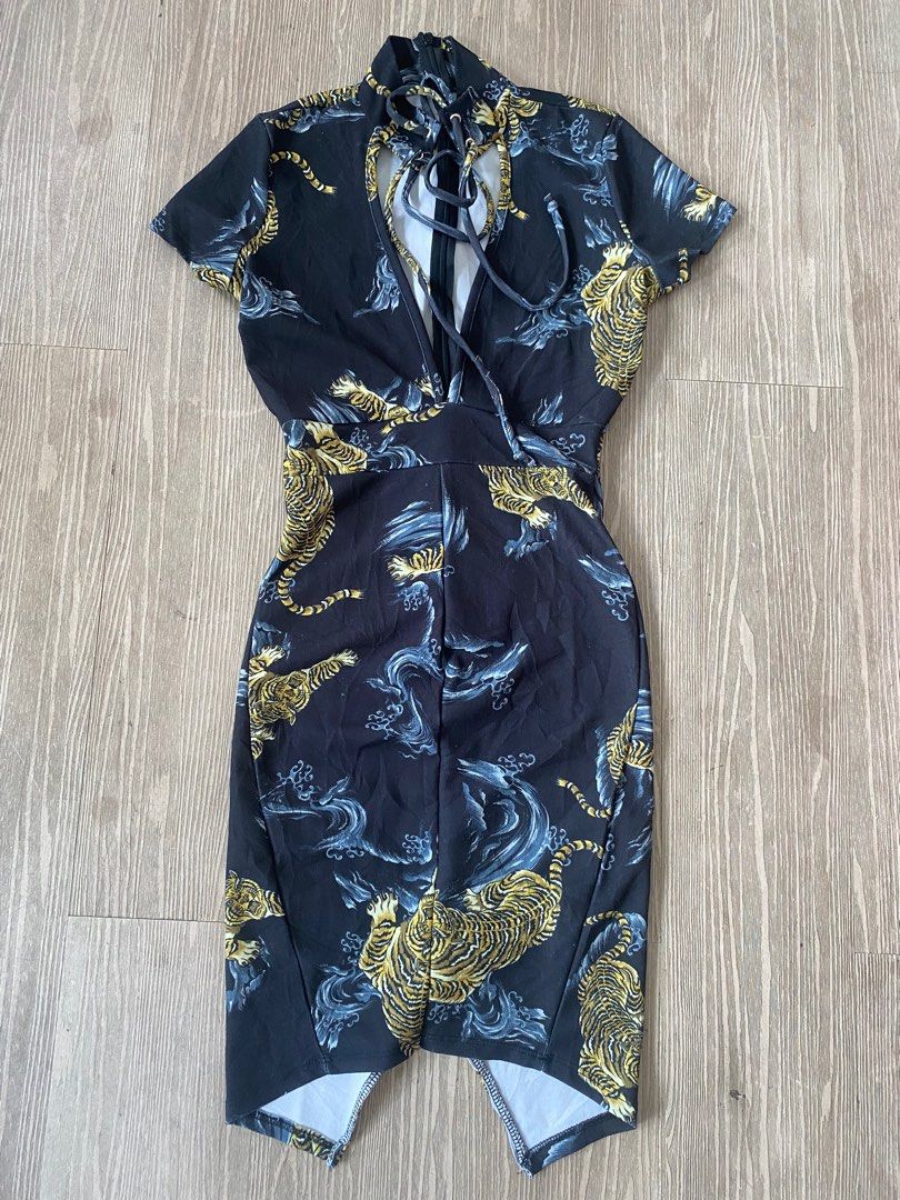 Fashion nova oriental dress cheap