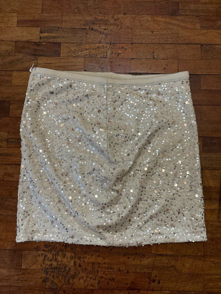 forever 21 sparkly sequin mini skirt beige gold Women s Fashion Bottoms Skirts on Carousell