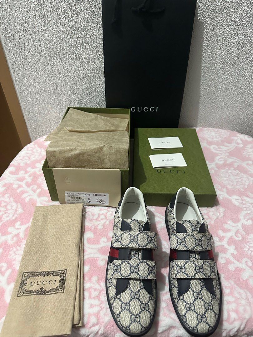 Gucci monogram slip on top