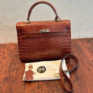 (Kategori: ) berada di . Dikirim oleh montmairie (ID iklan 1314563035, Gambar 1). Deskripsi: .