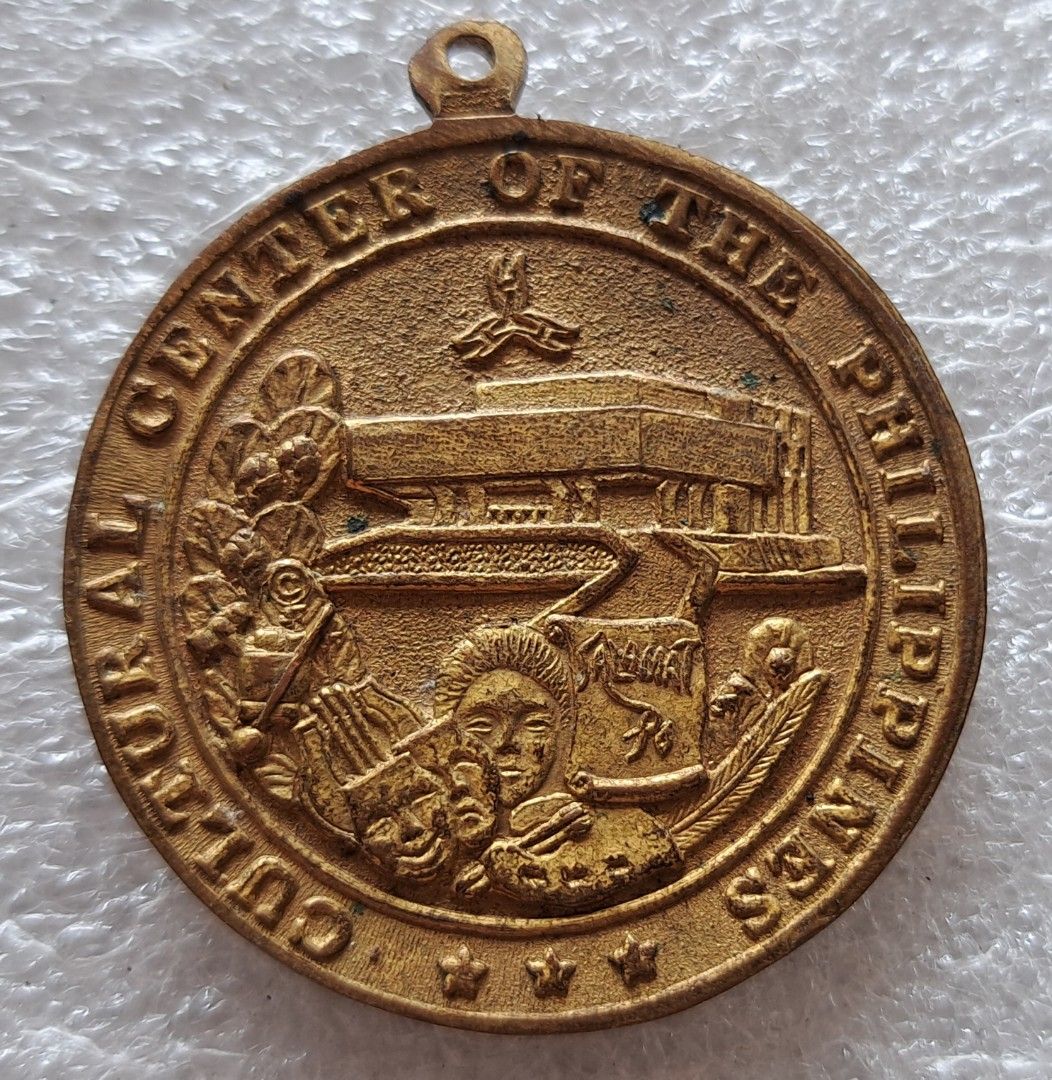 IMELDA MARCOS CCP MEDAL (Category: Currency) located in Taguig. Submitted by ezekiel103 (Listing ID 1314682230, Image 2). Description: IMELDA MARCOS CCP MEDAL 1K NALANG.