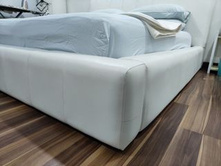 (Category: ) located in . Submitted by myluxuryitems (Listing ID 1314705895, Image 1). Description: .