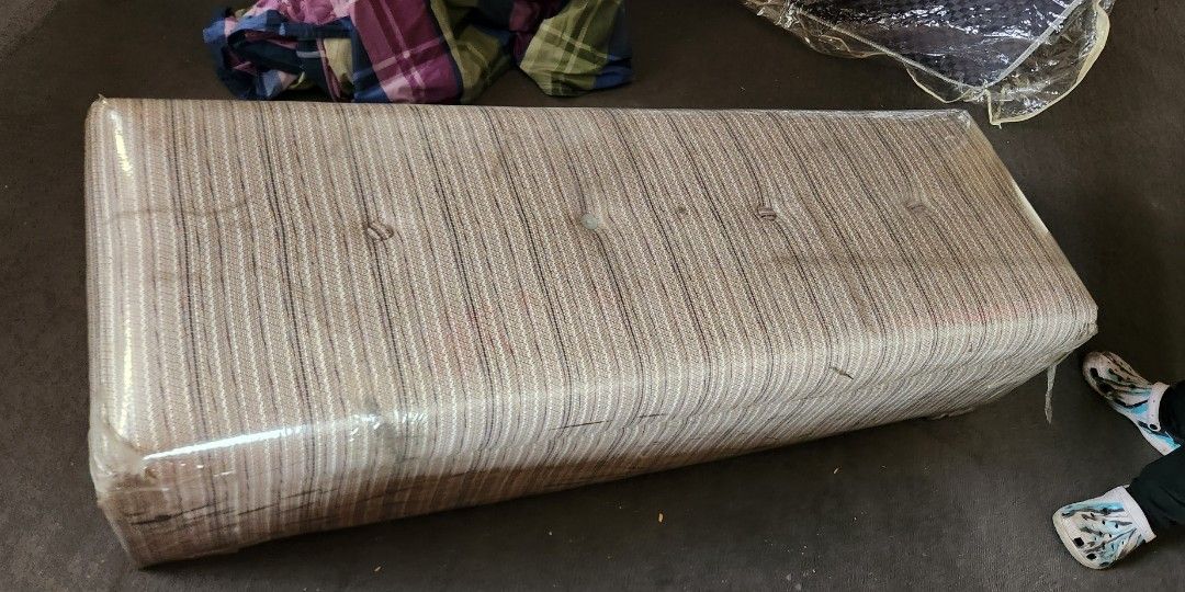 Ottoman / sofa bench decluttering sale (Category: Sofas) located in San Juan City. Submitted by dailydealsphest2010 (Listing ID 1314564230, Image 1). Description: nakabalot pa ng plastic para hndi madumihan height 41 inches width 60 inch length 20 inches .