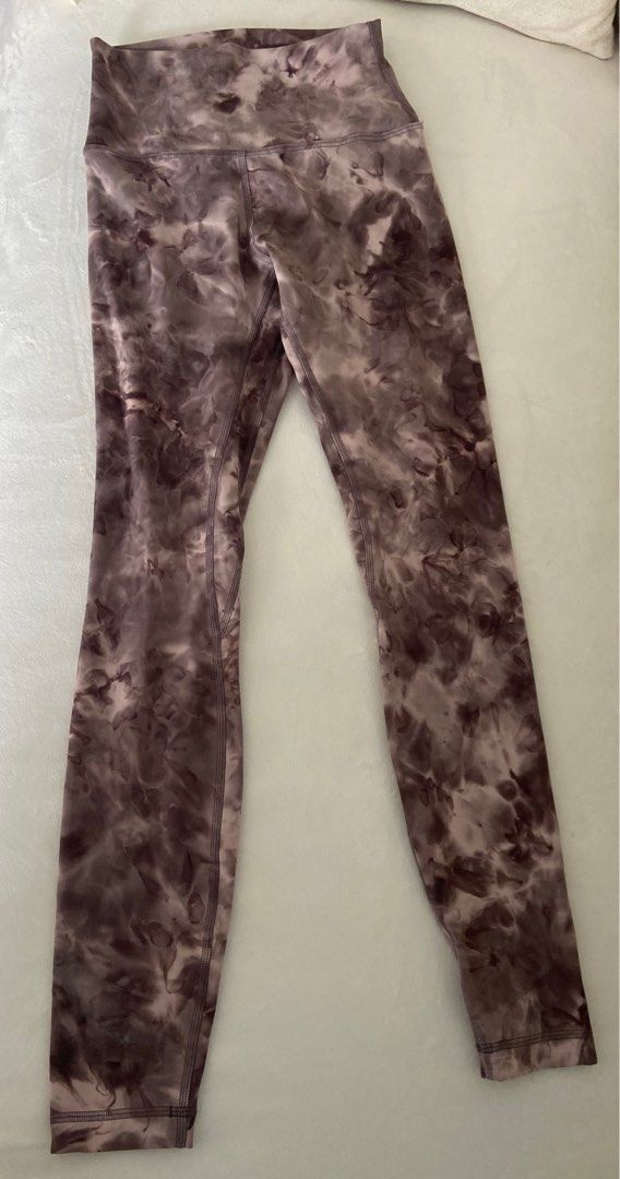 Lululemon tie dye leggings top