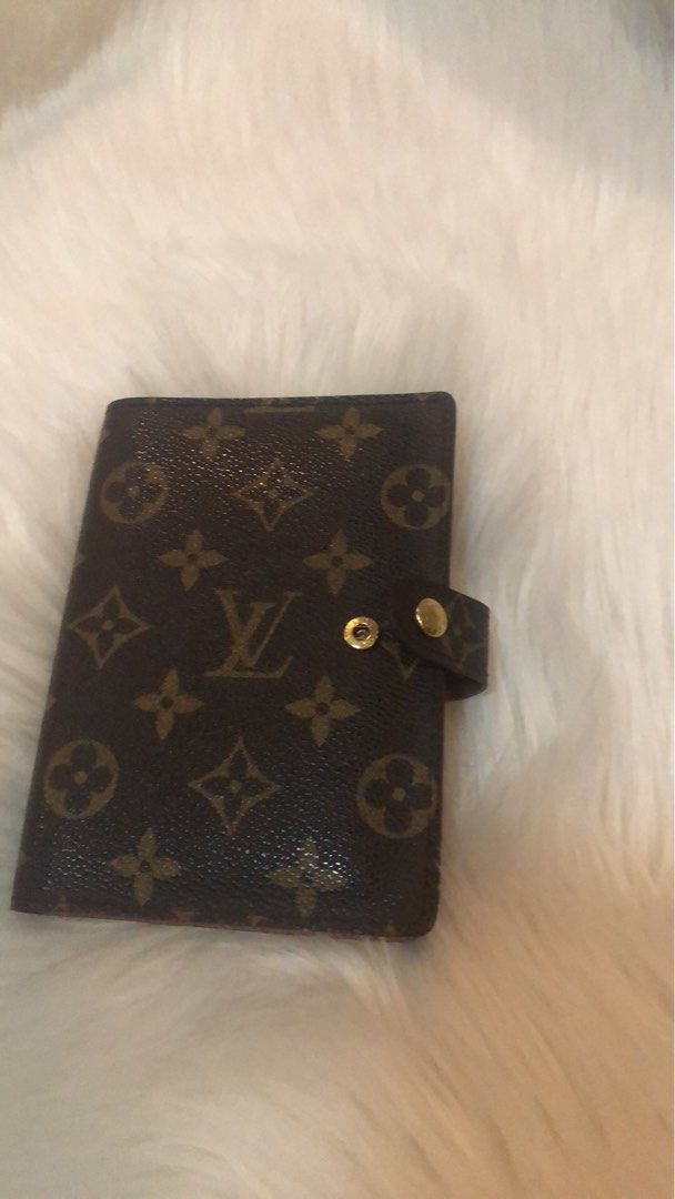 LV mono agenda (Category: Luxury Bags & Wallets) located in Marikina City. Submitted by margemd (Listing ID 1314729754, Image 1). Description: very good condition with box.