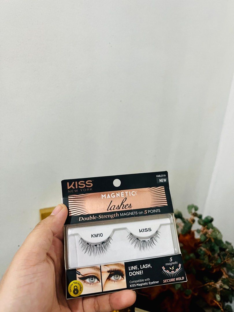 Magnetic lashes (Category: Makeup) located in Quezon City. Submitted by merzyg (Listing ID 1314564813, Image 1). Description: Used once in a wedding. Brought in SM Fairview Dept Store. .
