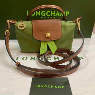 (Category: ) located in . Submitted by lovieauthenticmerchandise (Listing ID 1314686889, Image 1). Description: .