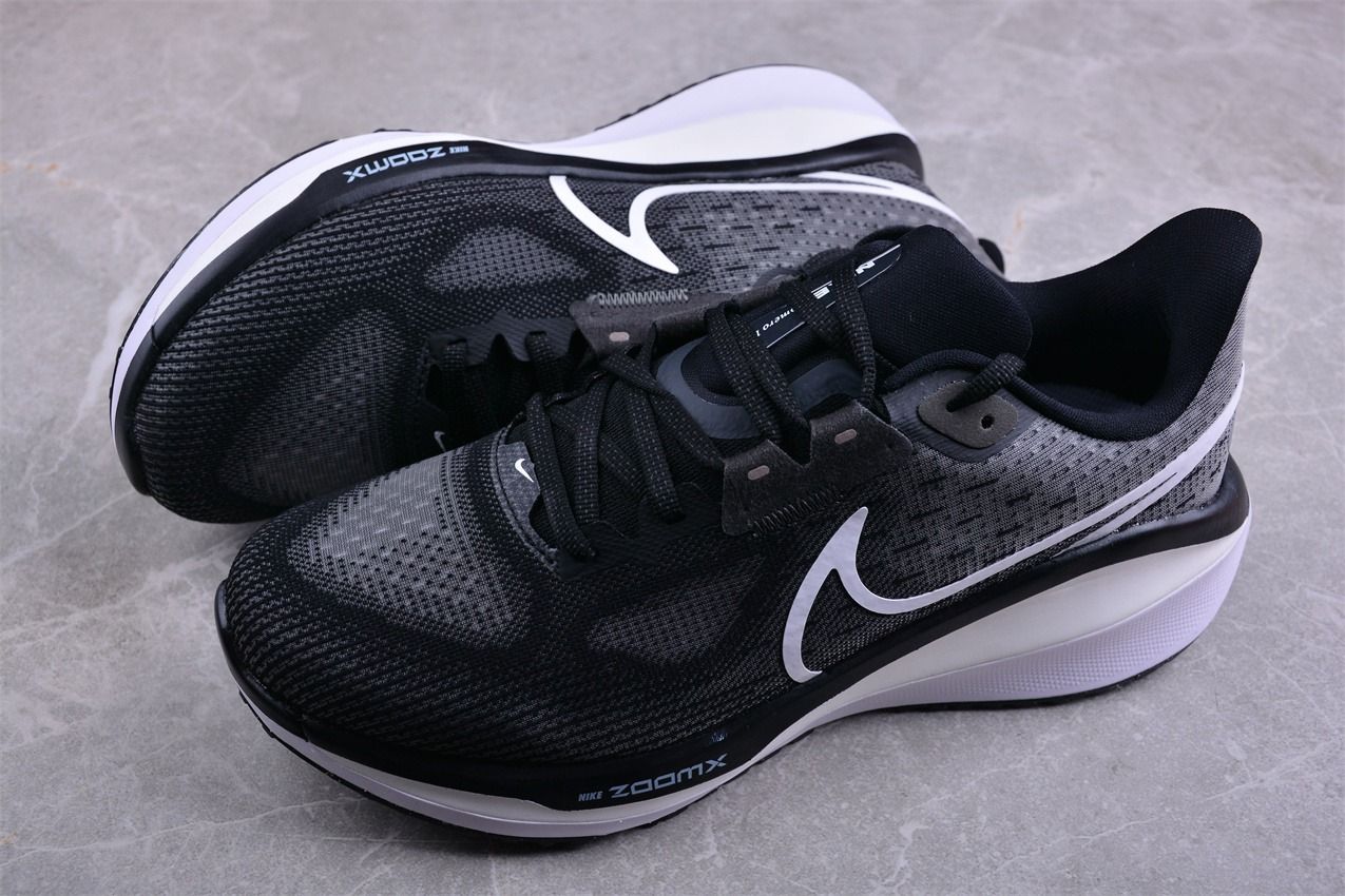 Nike vomero 42 shop