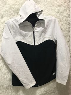 (Category: ) located in . Submitted by amirthriftcollection (Listing ID 1314571455, Image 1). Description: .
