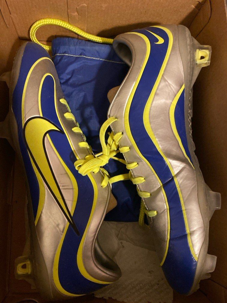 Nike r9 remake hotsell
