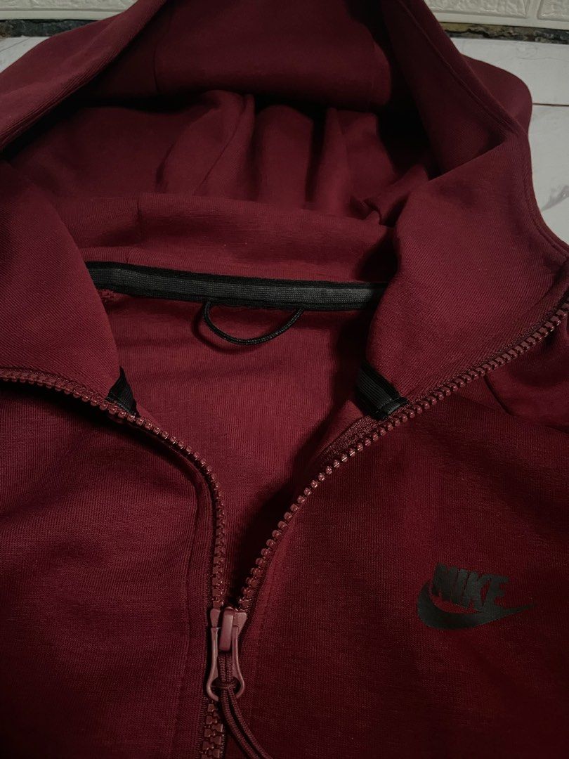 Maroon tech fleece clearance