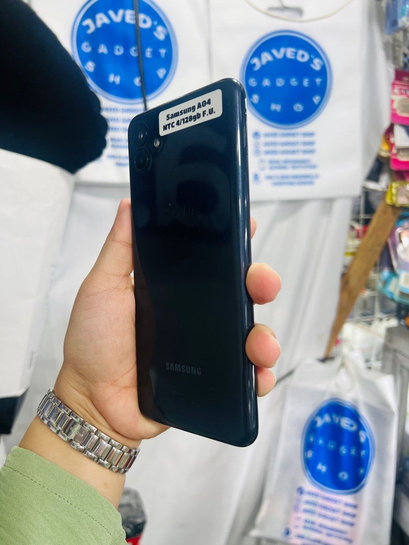 Samsung A04 128gb Dualsim FU (Category: Samsung) located in San Juan City. Submitted by javedsgadgetshop (Listing ID 1314704950, Image 2). Description: OPEN FOR INSTALLMENT VIA CREDIT CARD/GGIVES/SPAY/BILLEASE & SWAP/TRADE-IN! WE BUY AND SELL ( ANYKINDS OF UNIT BINIBILI PO NAMIN)! PTPA : Padelete po f bawal Quick Specs : Samsung A04 •128gb •NTC Variant •Good batt health •Factory Unlock •95% Smoothness •No hidden issue | No Repaired •100% Authenti