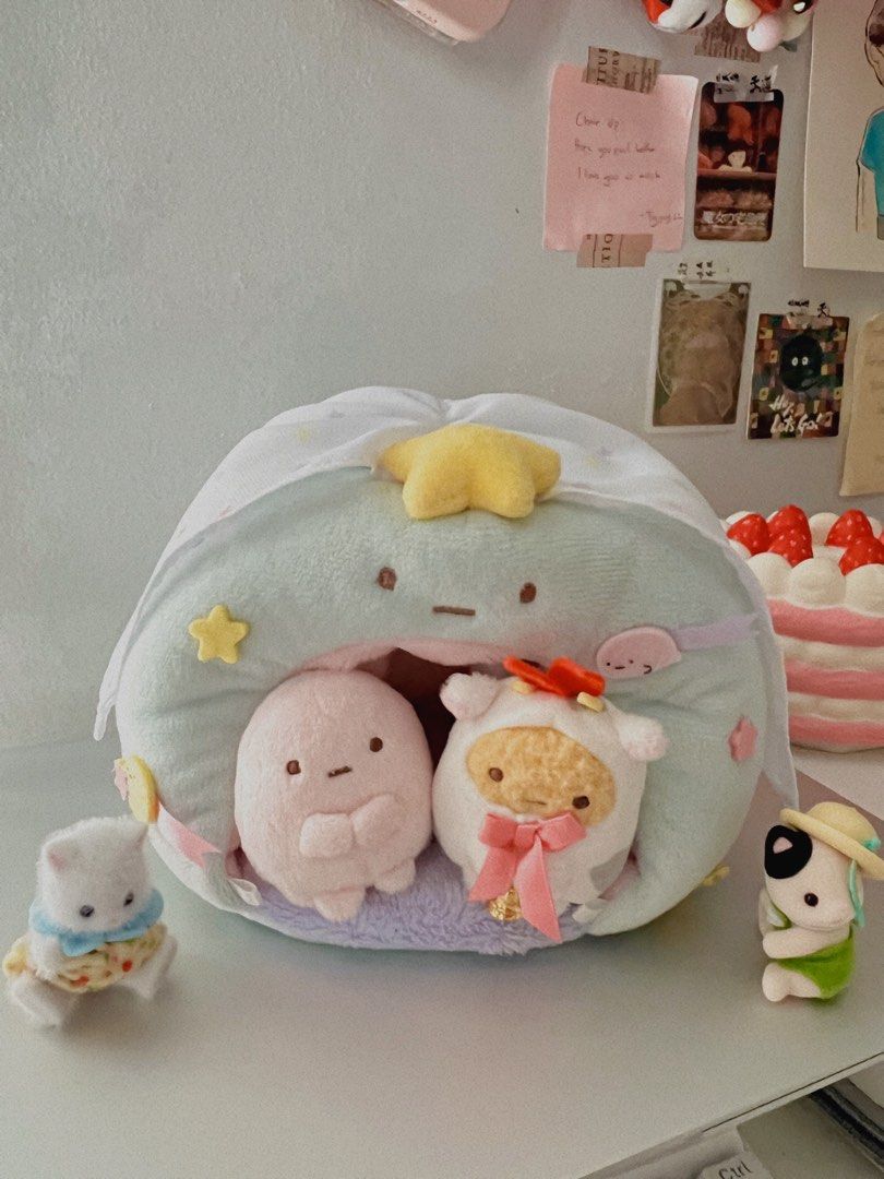 SAN-X Sumikko Gurashi Tapioca Star House Plush (Category: Plushies & Soft Toys) located in Manila. Submitted by kasyunuts (Listing ID 1314657074, Image 2). Description: let go collection. super cute!! ❌tenoris not included, model lang ✨good as new, but still x sensi ✨no pptg, but has etiketa ✨price si nego for sure buyers, pm me!! mop: gcash mod: j&t, lbc.