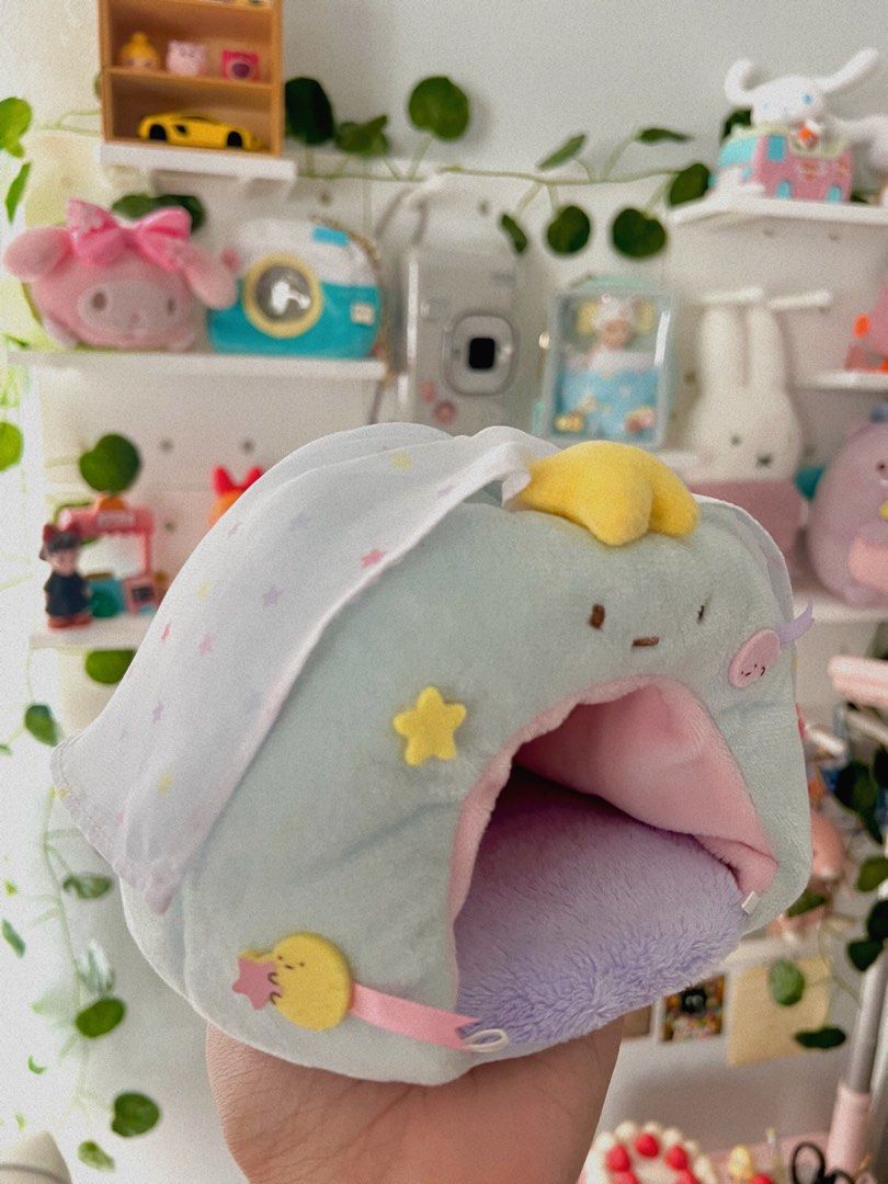 SAN-X Sumikko Gurashi Tapioca Star House Plush (Category: Plushies & Soft Toys) located in Manila. Submitted by kasyunuts (Listing ID 1314657074, Image 3). Description: let go collection. super cute!! ❌tenoris not included, model lang ✨good as new, but still x sensi ✨no pptg, but has etiketa ✨price si nego for sure buyers, pm me!! mop: gcash mod: j&t, lbc.