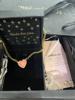 (Category: ) located in . Submitted by preloved_clothes09 (Listing ID 1314671475, Image 1). Description: .