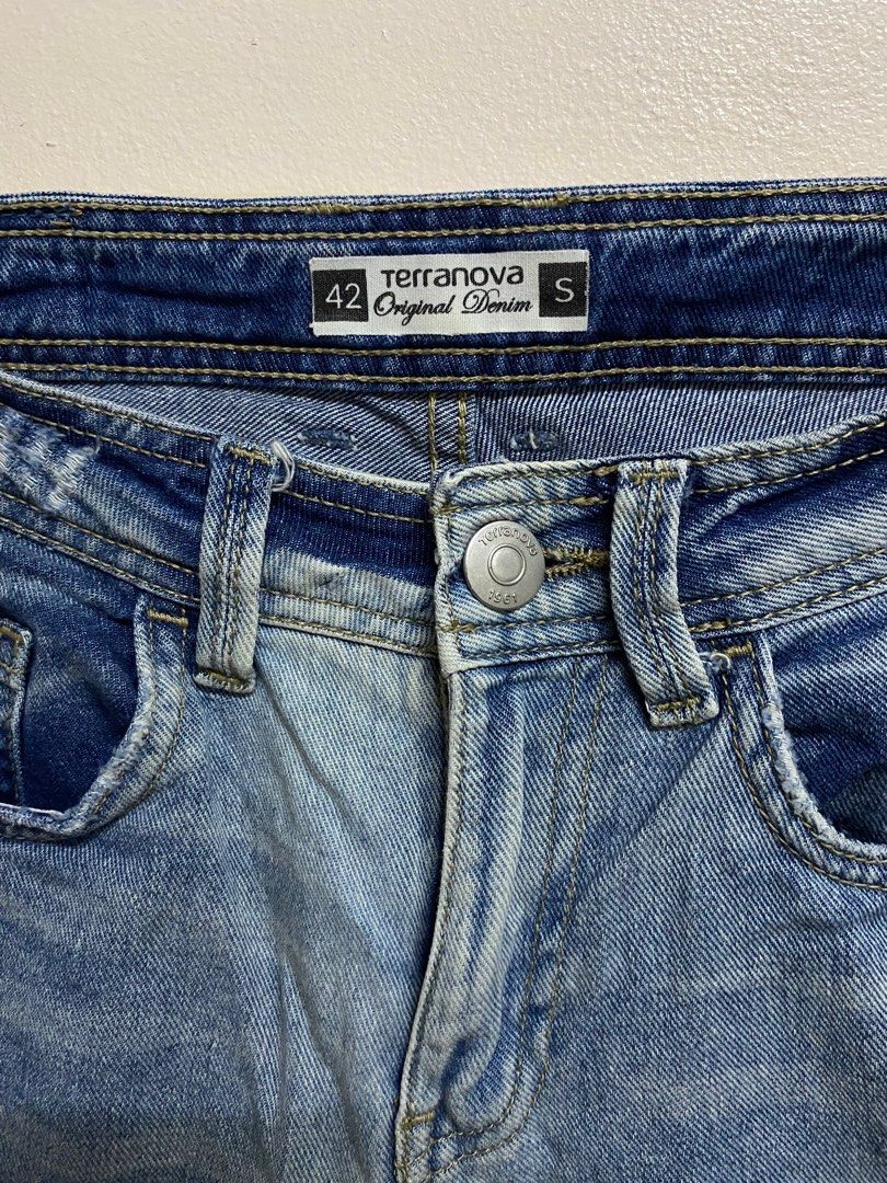 Terranova Denim Pants (Category: Jeans) located in Santa Rosa. Submitted by help.medeclutter21 (Listing ID 1314694855, Image 3). Description: Small Size 28 (See pictures for the exact measurement in CENTIMETER) Terranova J&T BPI/Gcash.