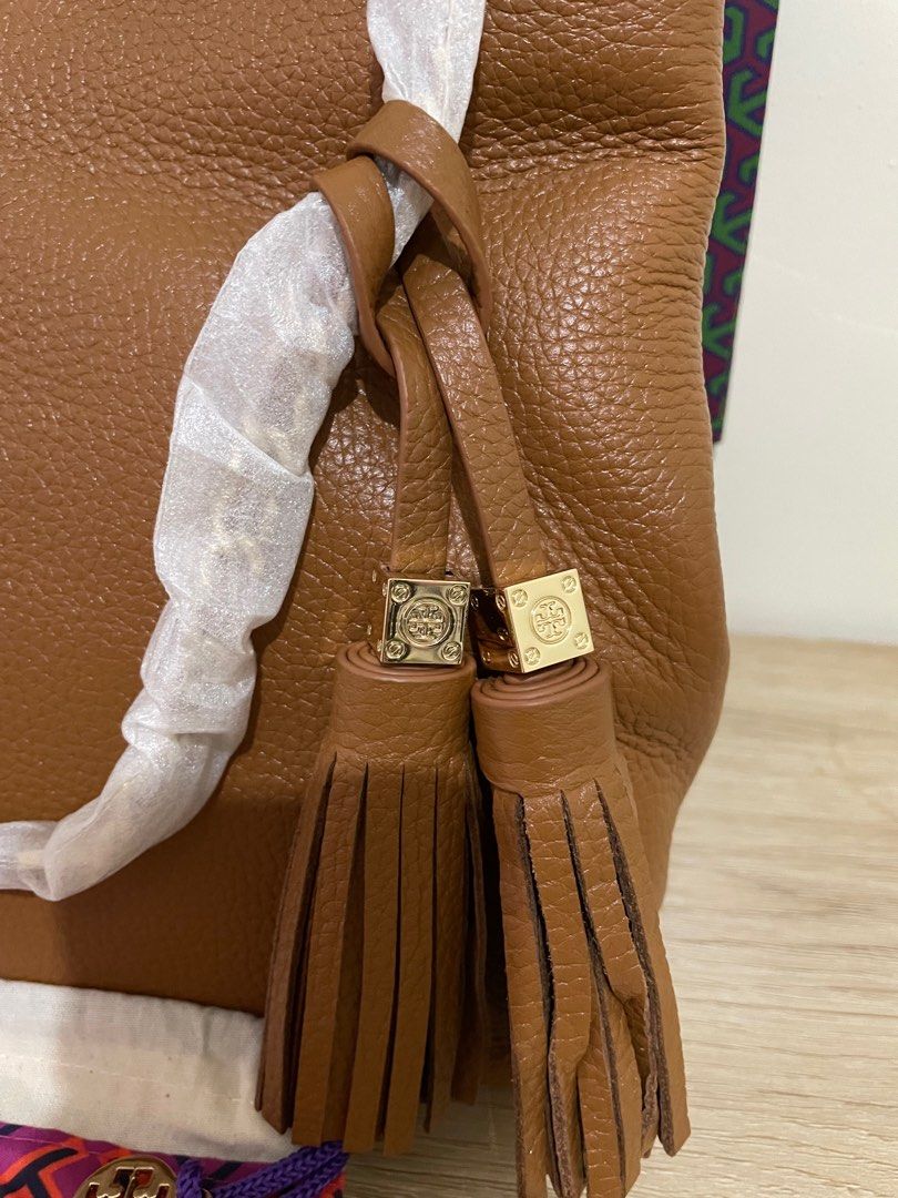 Tory burch thea tote authentic (Category: Luxury Bags & Wallets) located in Cabuyao City. Submitted by baglover1111 (Listing ID 1314731328, Image 3). Description: Brand new complete inclusions Guaranteed authentic Money back if proven fake.