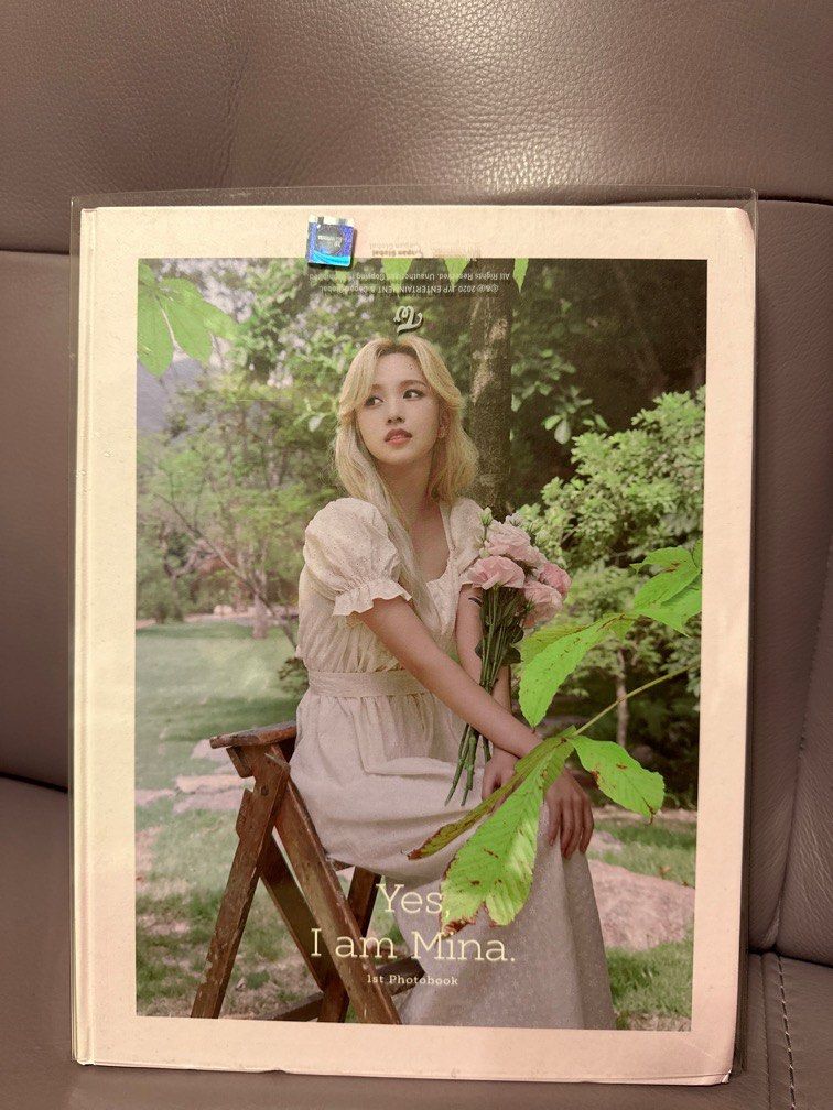 TWICE MINA 写真集 Yes I am MINA. Gray Pink2（MINA (TWICE