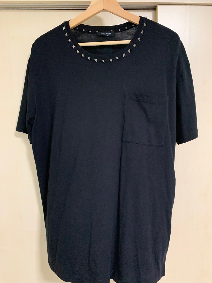 Valentino rockstud t shirt 2025