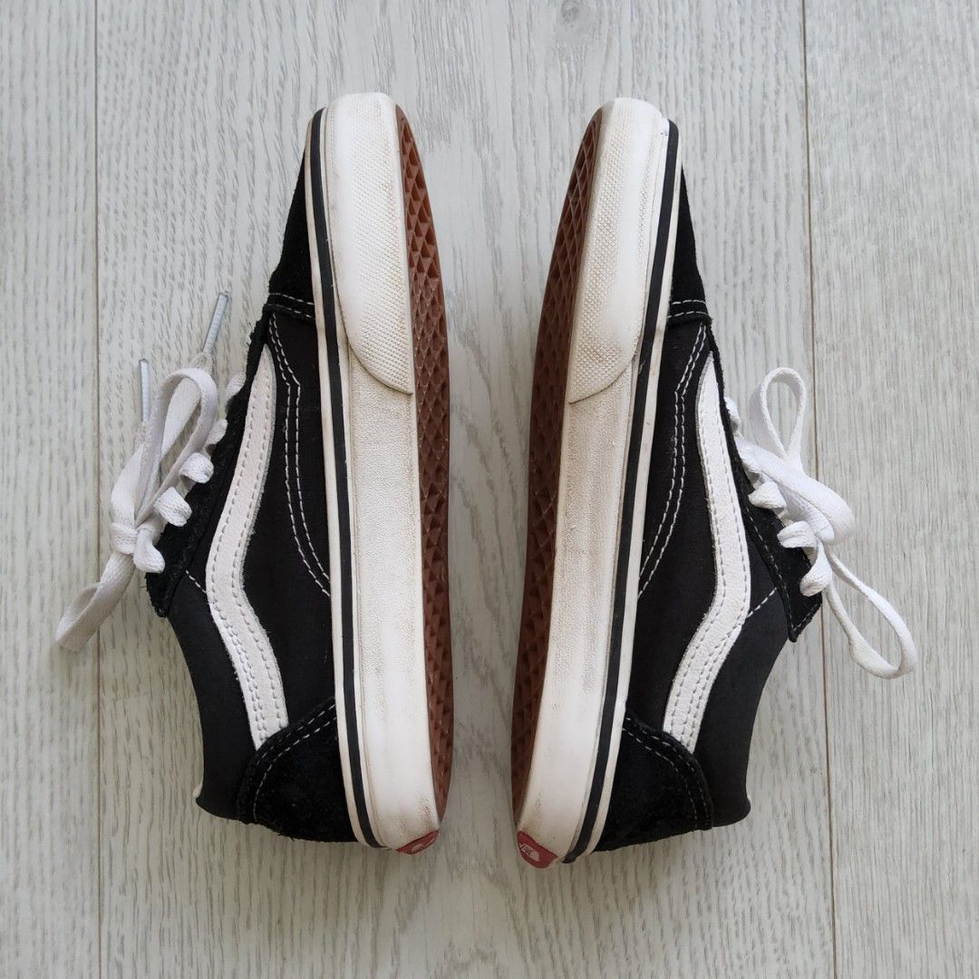 Vans Kids Size US 2 UK 1.5 EUR 32.5 Children Boy Girl Unisex Sports Shoes Sneaker Sneakers Black Colour with White Shoe Lace Babies Kids Babies Kids Fashion on Carousell