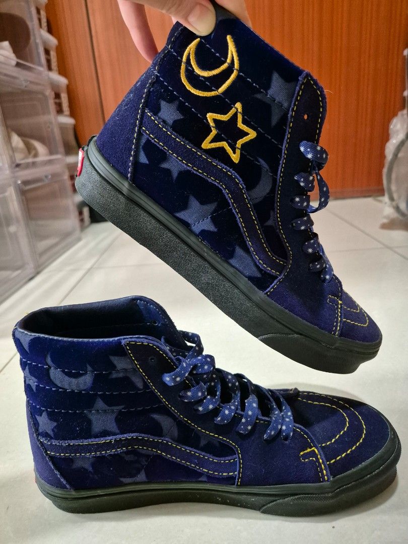 Disney x vans uk on sale